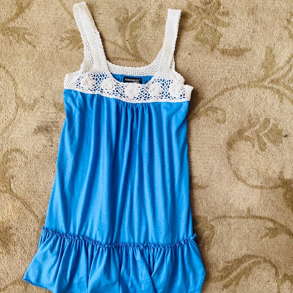 Baby blue flowy tank/crochet details